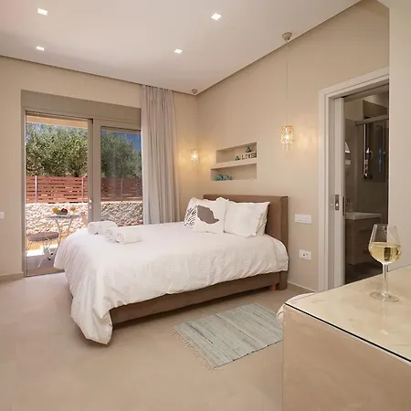 Kalli Pangea Trapezaki (Kefalonia)